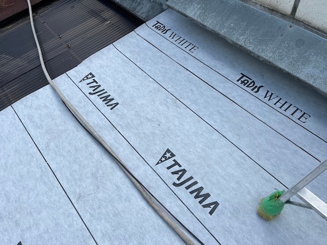 防水シートを施工